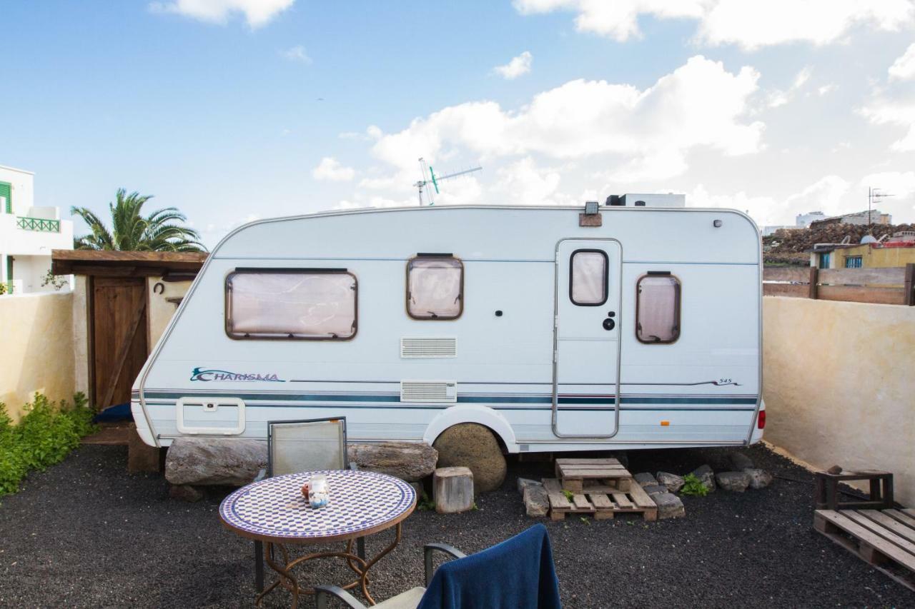 Caravan Apartment Tinajo Ngoại thất bức ảnh